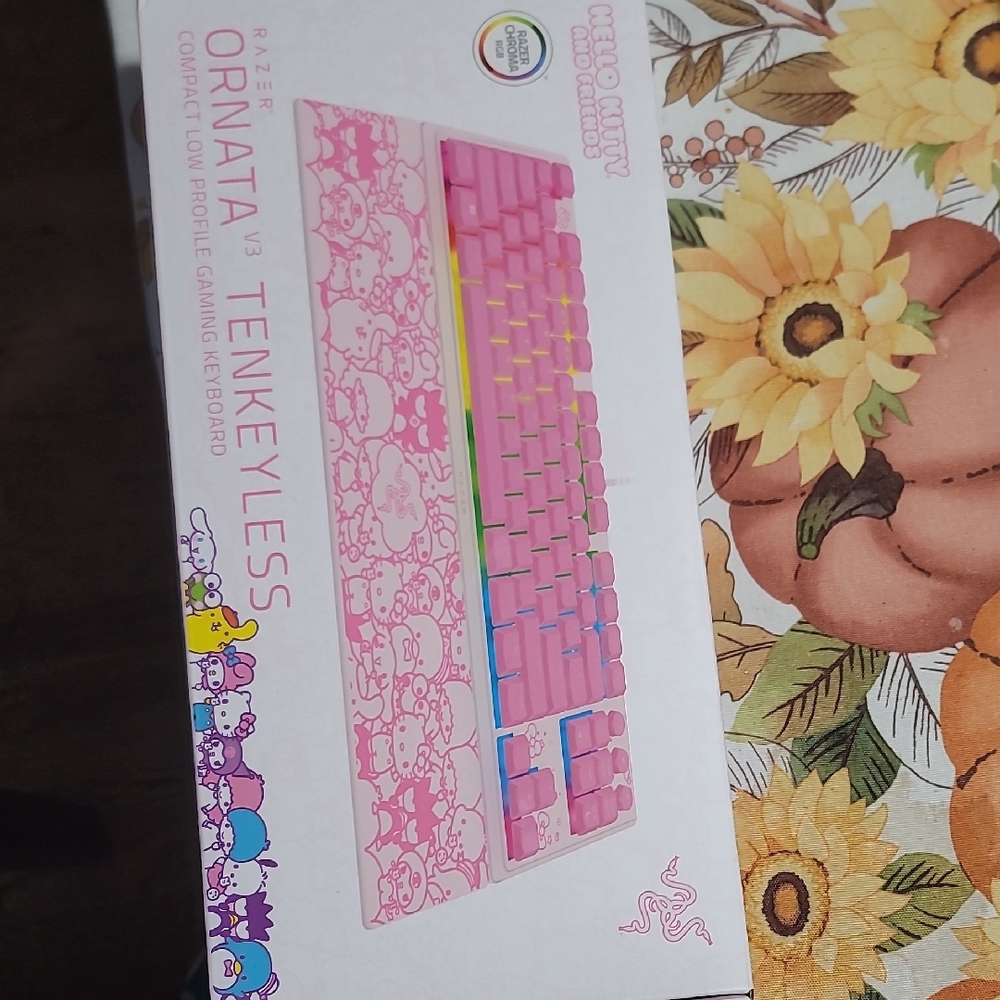 Razer Pink Hello Kitty Ornata V3 Keyboard